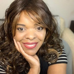 Meet your Posher, Marilyn